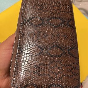 Dual zipper clutch, brand new